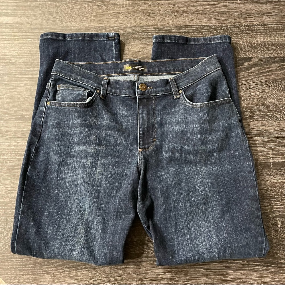 Lee mid rise relaxed fit straight leg jeans